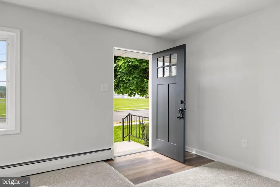 715 E 10th St, Berwick, PA 18603 - #3