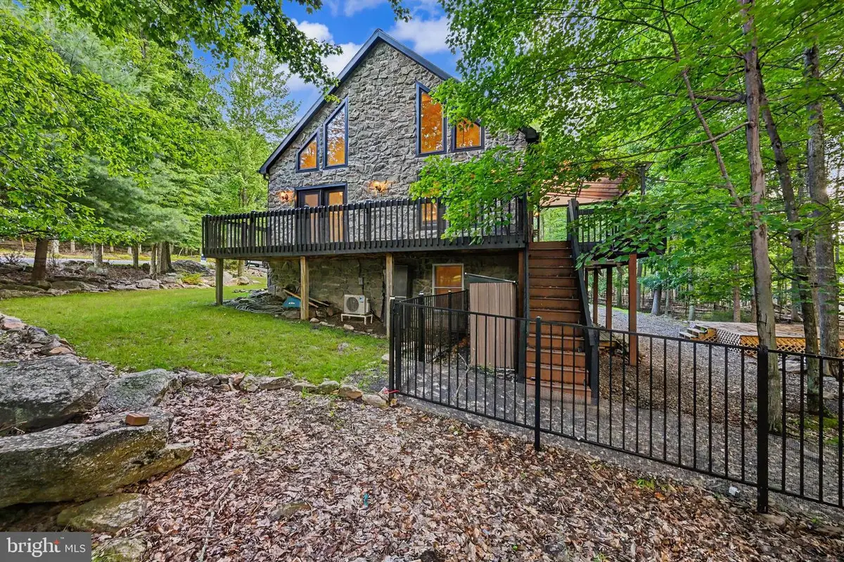 398 Walden Dr, Hazleton, PA 18202 - #1