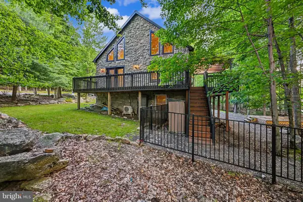 398 Walden Dr, HAZLETON, PA 18202