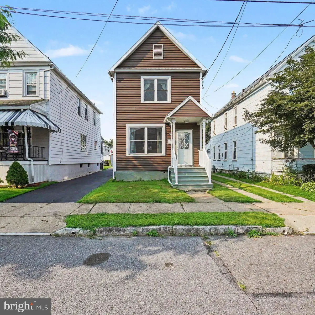 104 Lawrence St, Wilkes Barre, PA 18702 - #1