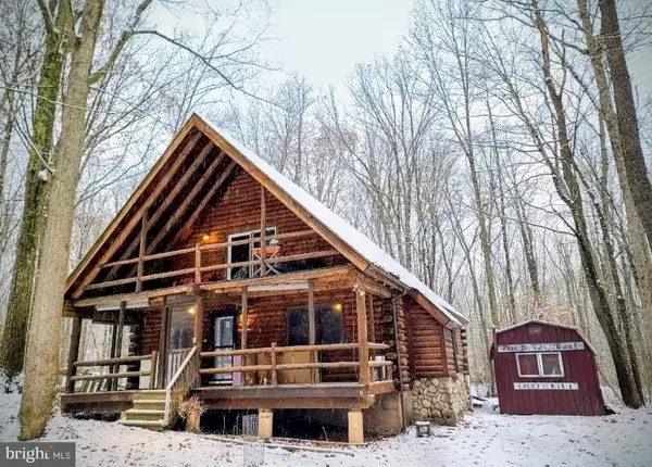 20 Holiday Dr, WHITE HAVEN, PA 18661