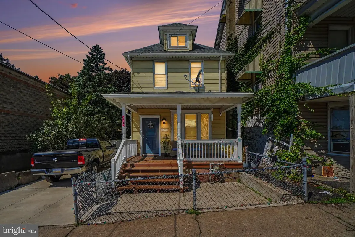 616-616 Rear Seybert St, Hazleton, PA 18201 - #1