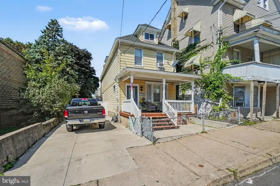 616-616 Rear Seybert St, Hazleton, PA 18201 - #3