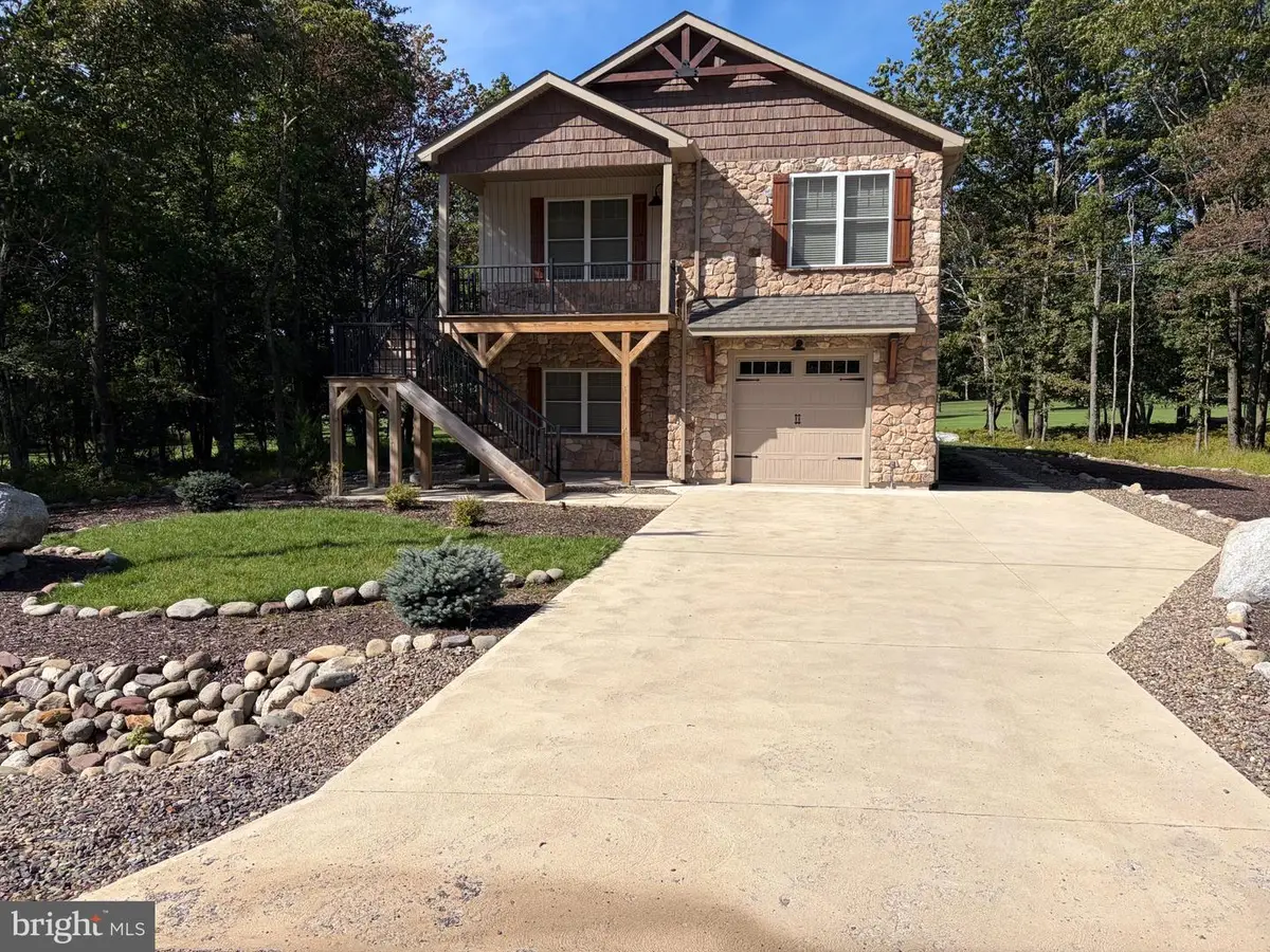42 Spyglass Dr, Hazle, PA 18202 - #1