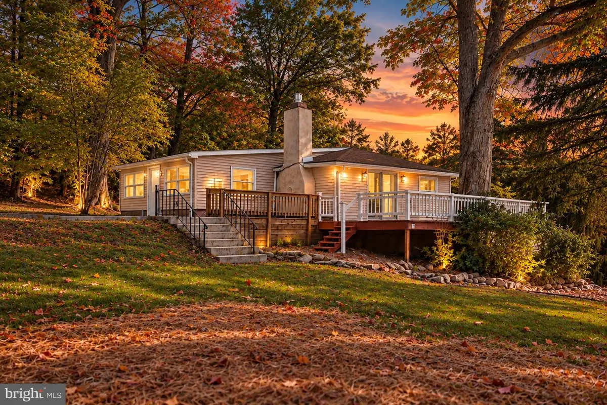 364 Freedom Rd, Butler, PA 18222 - #1