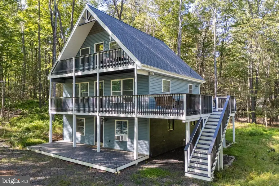 49 W Creek View Dr, Gouldsboro, PA 18424 - Image #2