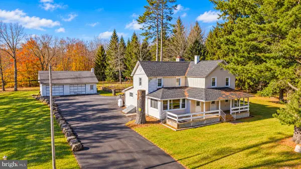 279 Clifton Beach Rd, CLIFTON TOWNSHIP, PA 18424