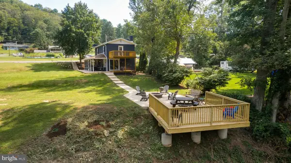 96 Frog Holw, JERSEY SHORE, PA 17740