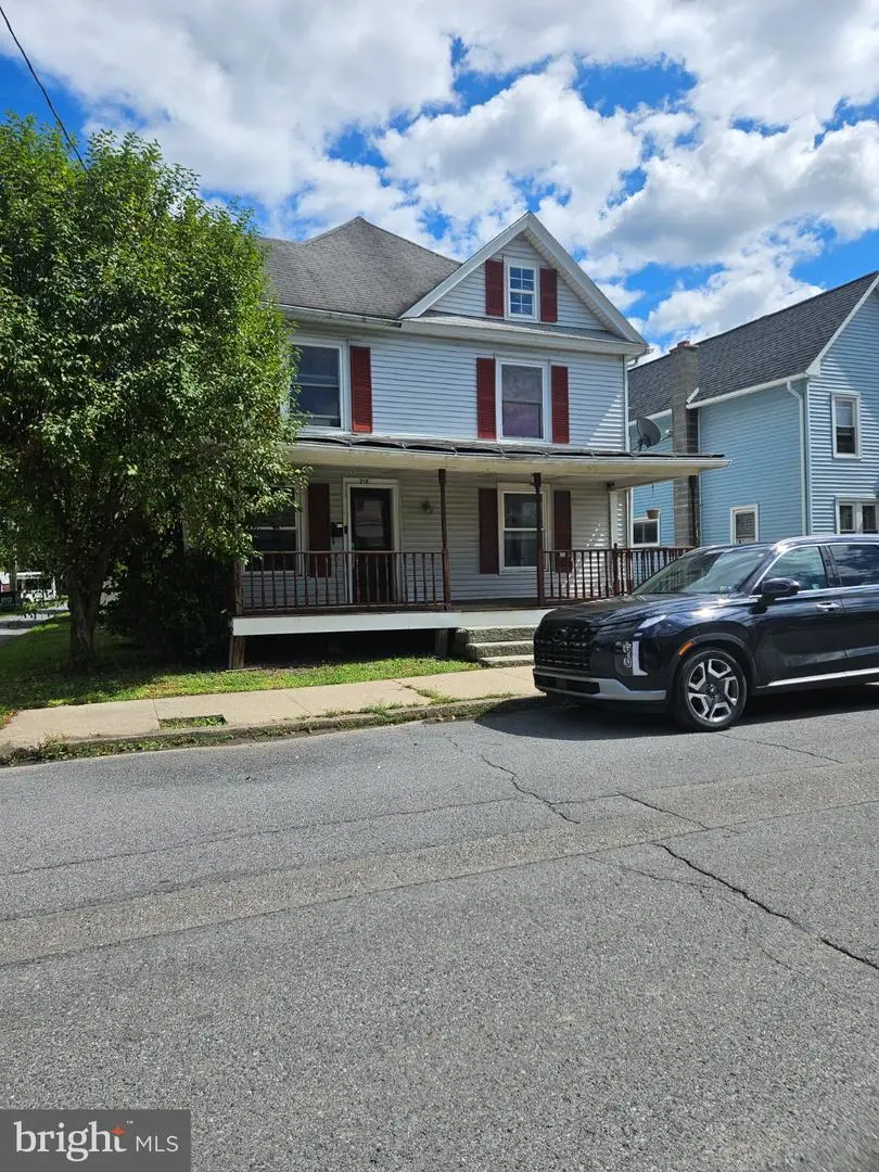 218 Calvert St, Jersey Shore, PA 17740 - #1