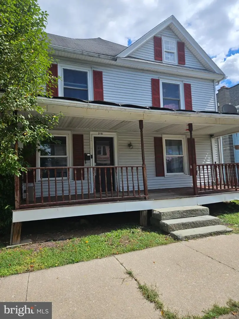 218 Calvert St, Jersey Shore, PA 17740 - #3