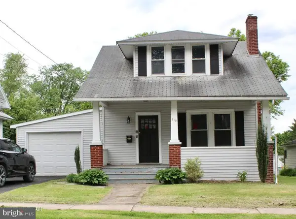 512 S Market St, MUNCY, PA 17756