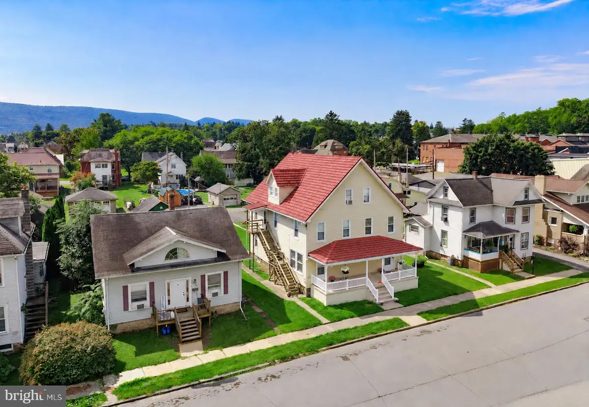 509 Burke St, Jersey Shore, PA 17740 - #1