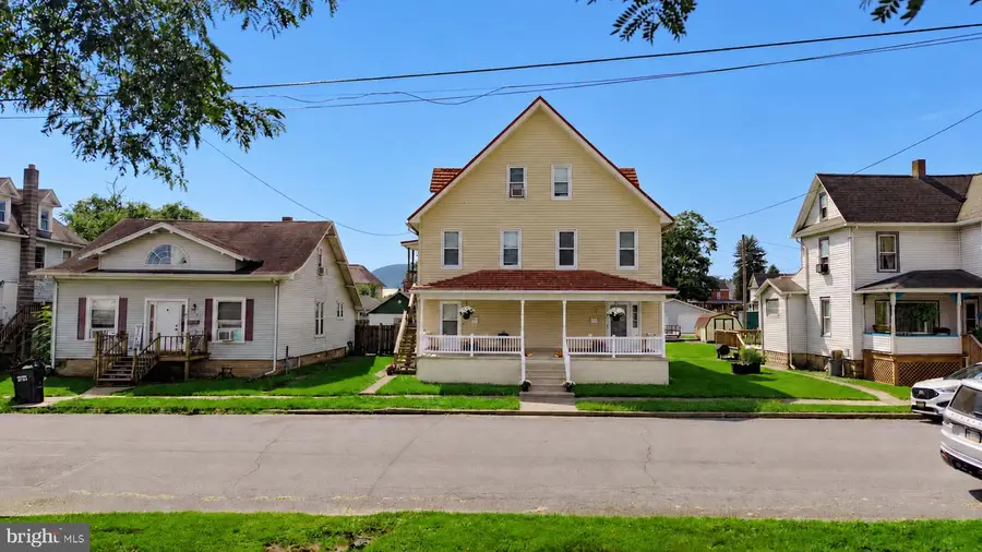509 Burke St, Jersey Shore, PA 17740 - #2