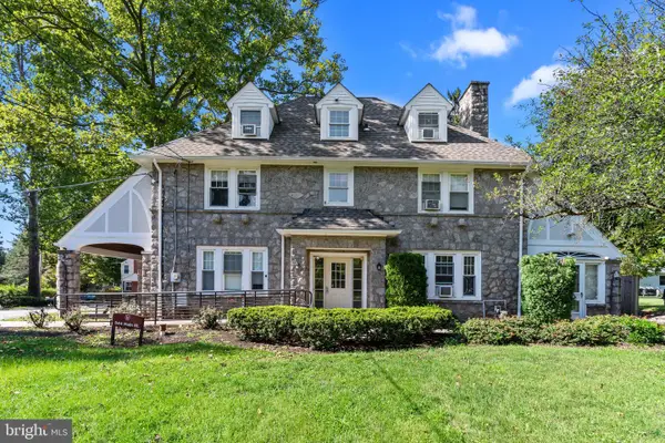 944 E Main St, COLLEGEVILLE, PA 19426