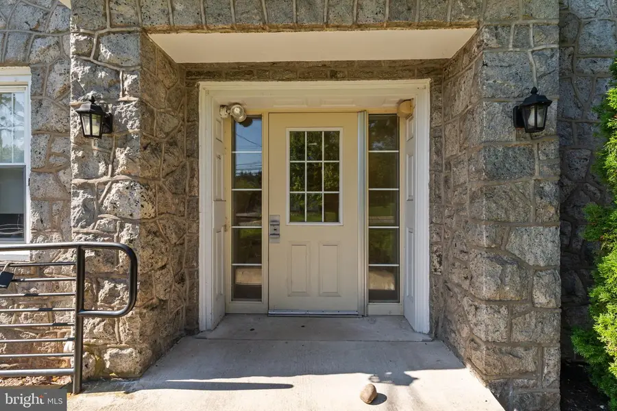 944 E Main St, Collegeville, PA 19426 - Image #2