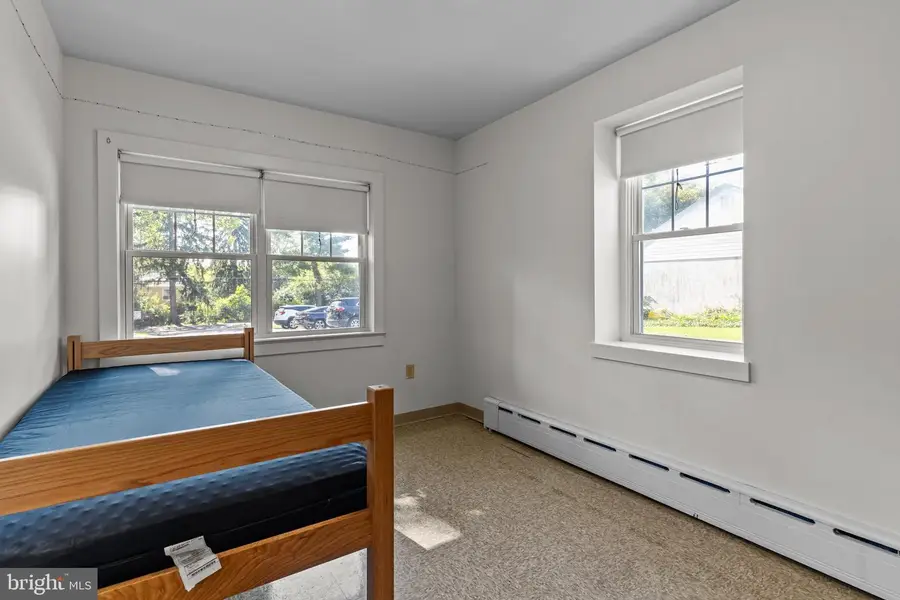 944 E Main St, Collegeville, PA 19426 - Image #3