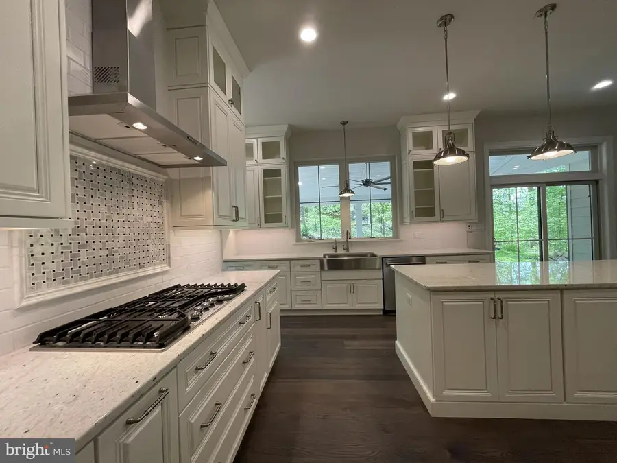 25 Berks Mont Ln, Barto, PA 19504 - Image #2