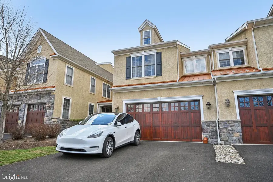 117 Carriage Ct, Plymouth Meeting, PA 19462 - Image #2