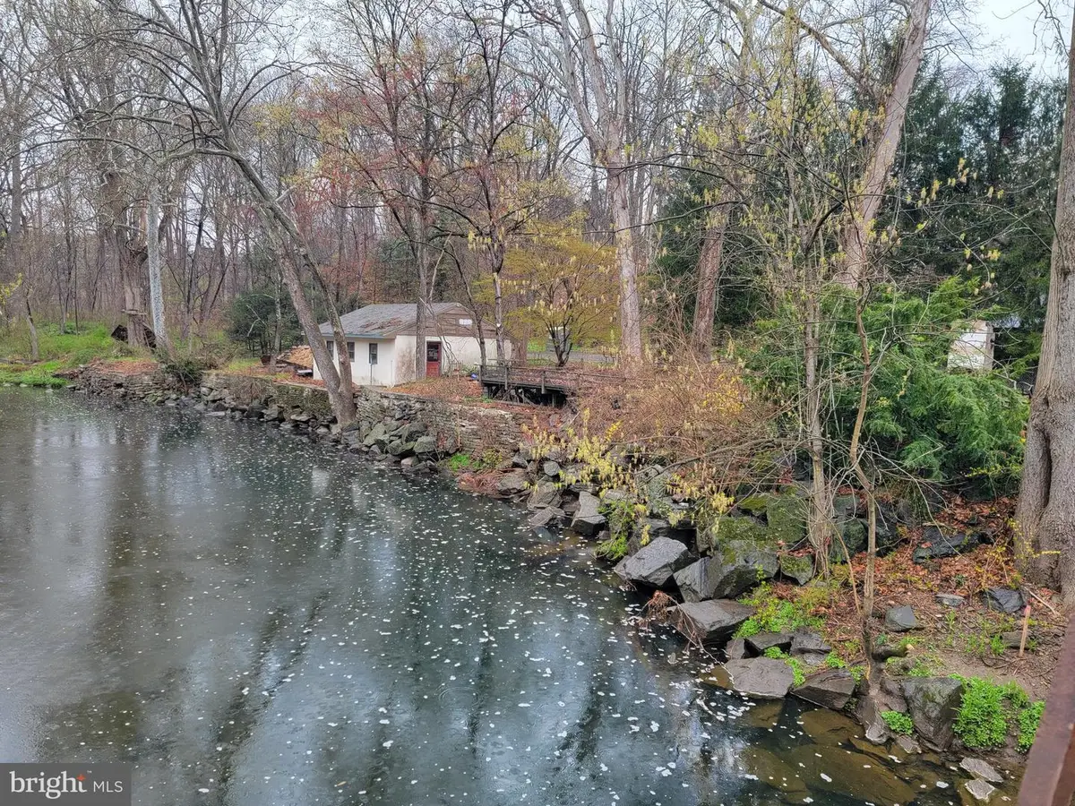 2560 Fetters Mill Rd, Huntingdon Valley, PA 19006 - Image #1