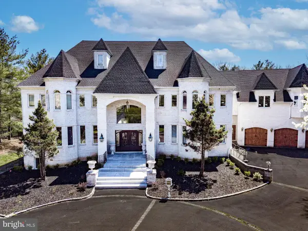 832 Paradise Dr, AMBLER, PA 19002