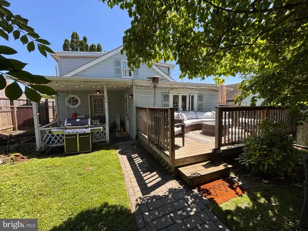 264 Roberts Ave, CONSHOHOCKEN, PA 19428