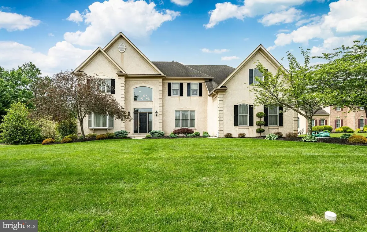 87 Schreiner Dr, North Wales, PA 19454 - Image #1