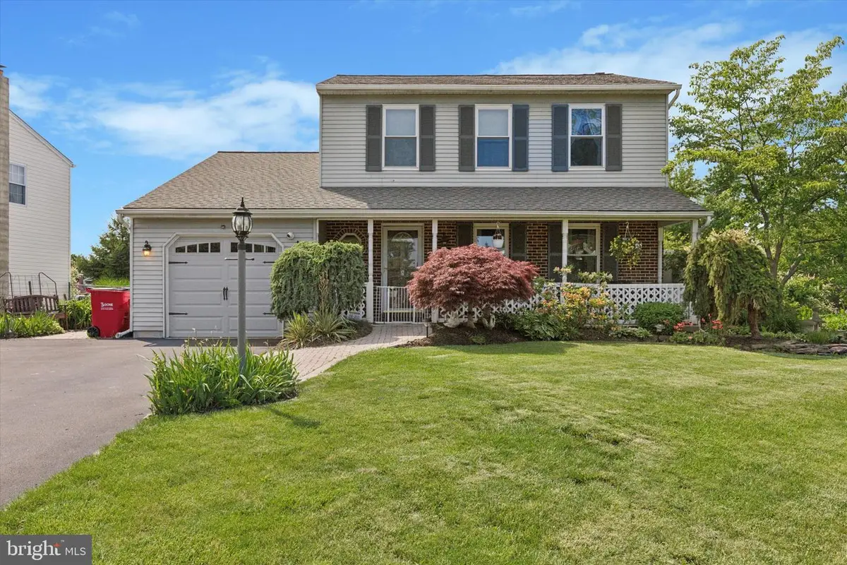 159 Hunt Dr, Horsham, PA 19044 - Image #1