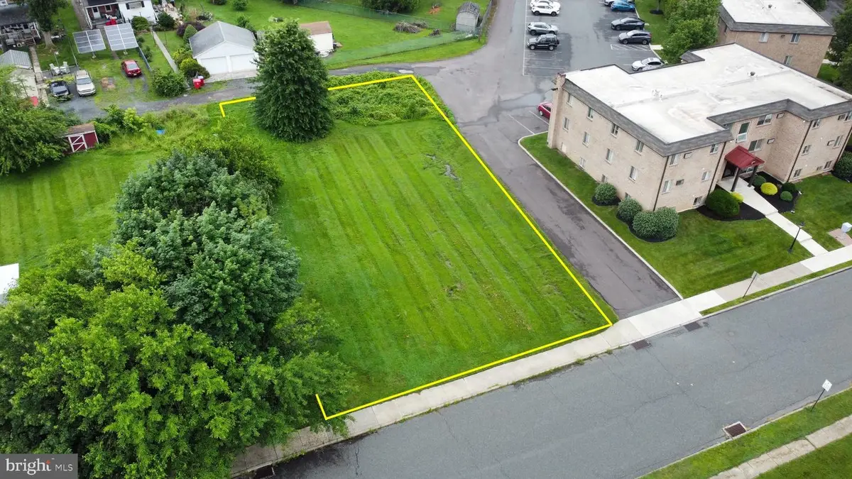 Ash St, Pottstown, PA 19464 - Image #1