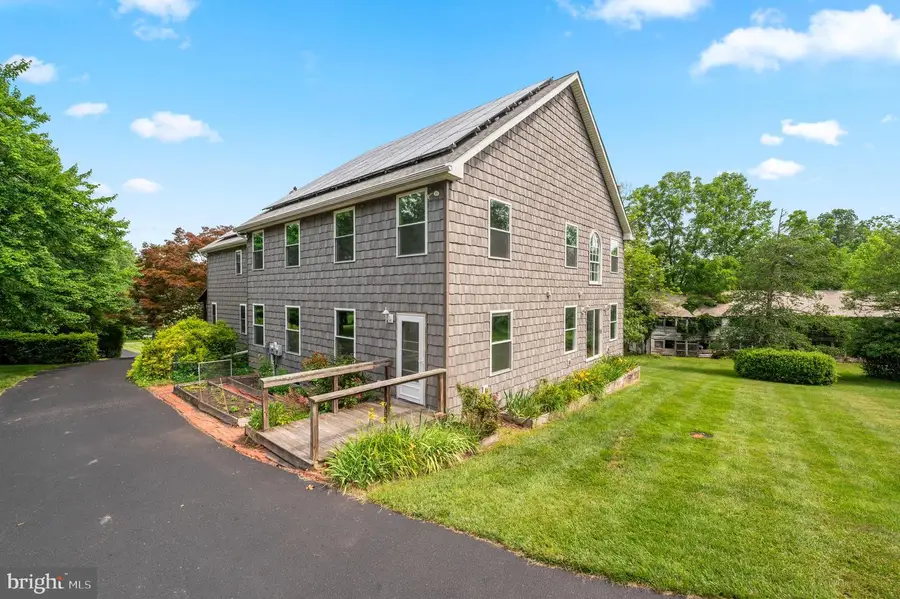 38 S Grange Ave, Collegeville, PA 19426 - Image #2