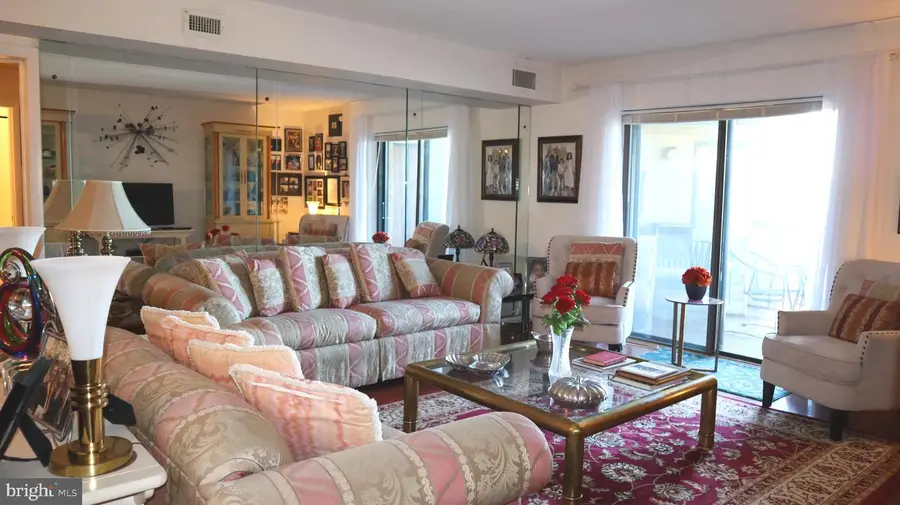 10514 Valley Forge Cir #514, King Of Prussia, PA 19406 - Image #3