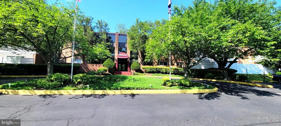 46 Township Line Rd #305, Elkins Park, PA 19027 - Image #3