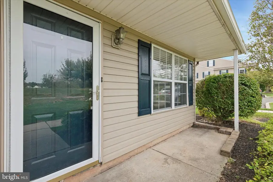 5503 Drawbridge Ct, Royersford, PA 19468 - Image #3