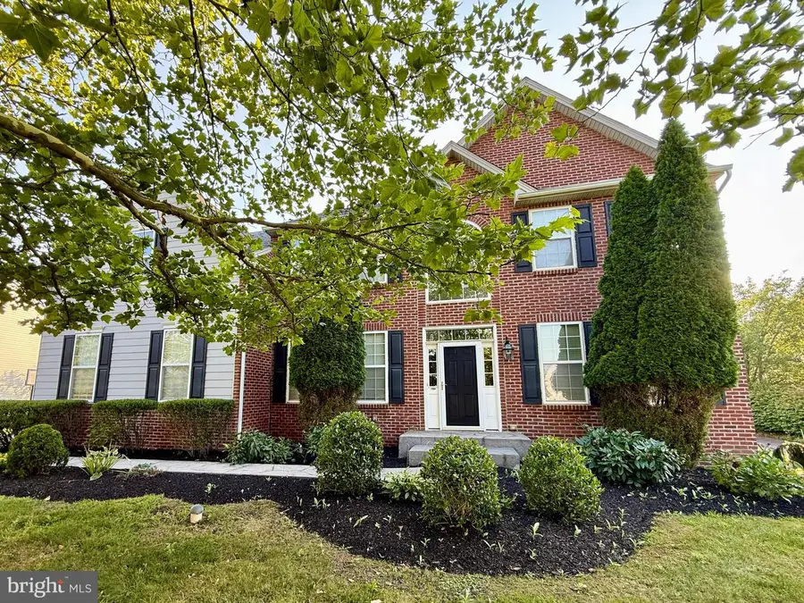 138 Bradford Dr, Schwenksville, PA 19473 - Image #2