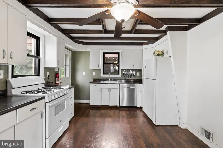 559 Belmont St, Pottstown, PA 19464 - Image #2