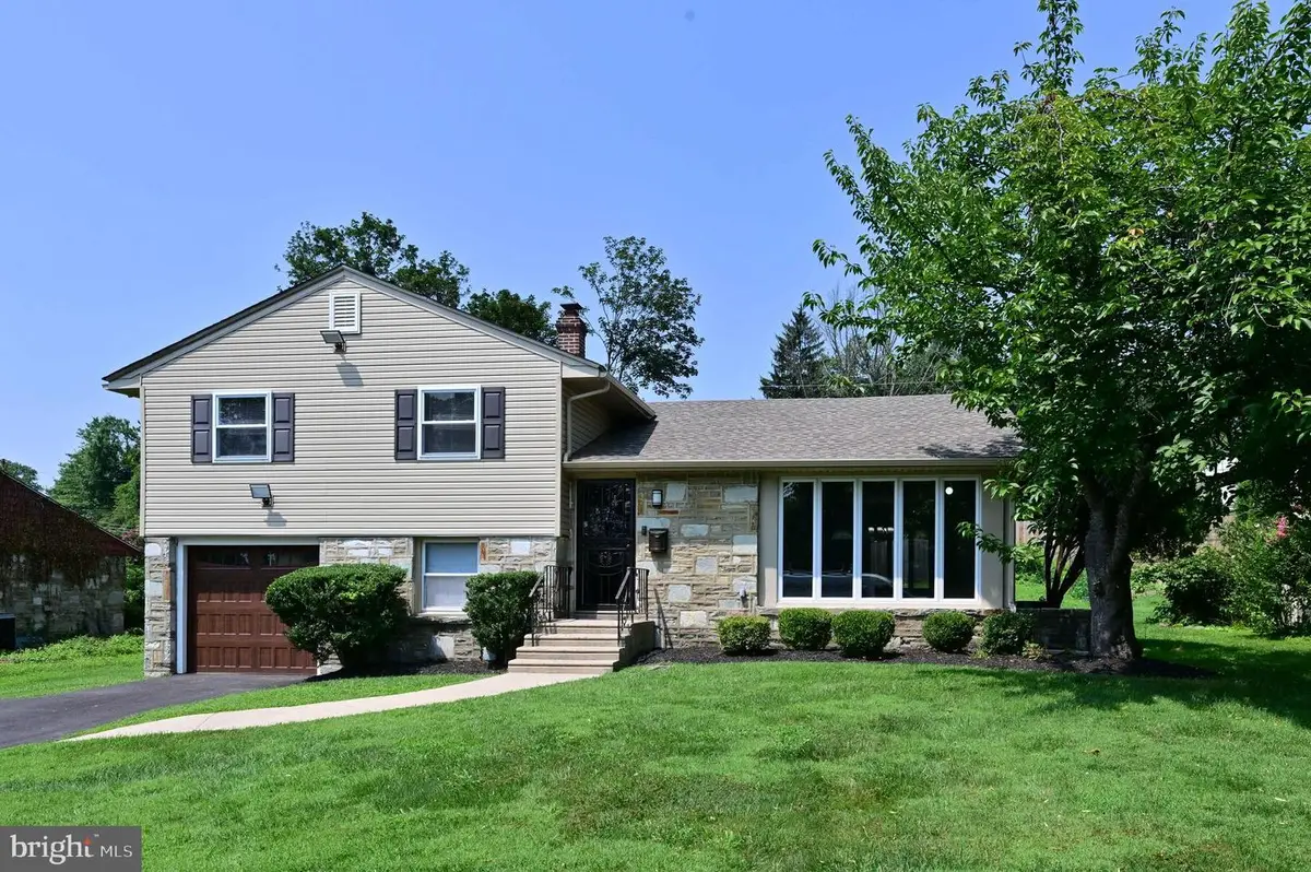 446 Twickenham Rd, Glenside, PA 19038 - Image #1