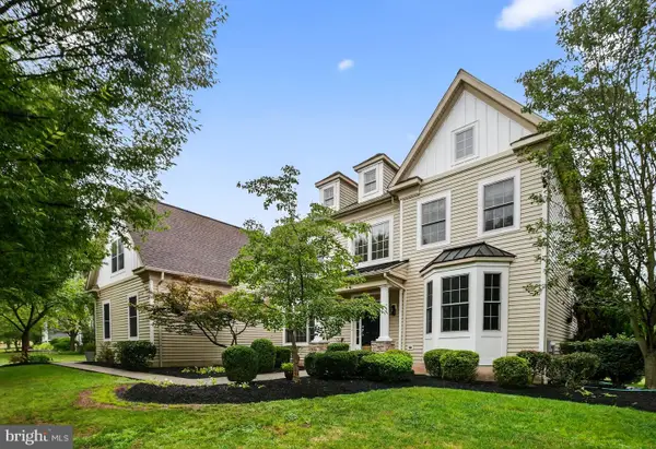 512 Championship Dr, HARLEYSVILLE, PA 19438