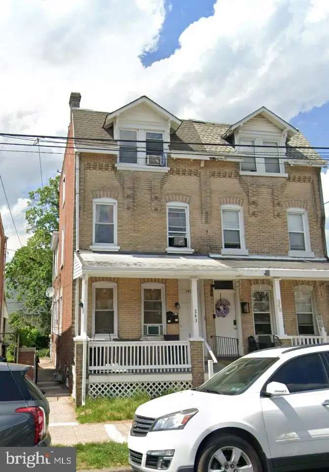 243 Buttonwood St, Norristown, PA 19401 - Image #1