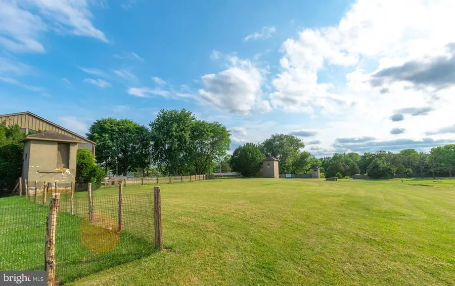 2071 Baus Rd, East Greenville, PA 18041 - Image #3