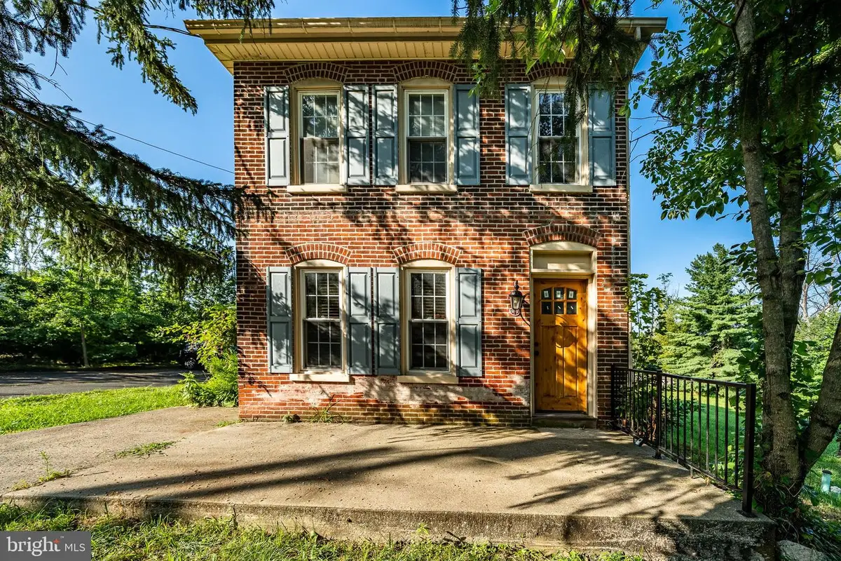 126 Pine Ford Rd, Pottstown, PA 19464 - Image #1