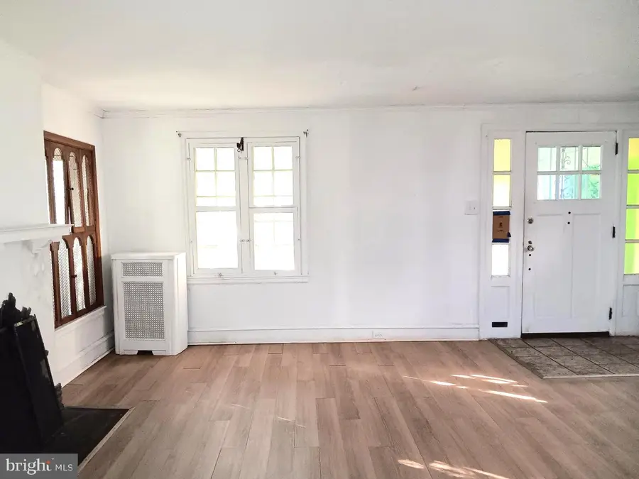 1406 Greywall Ln, Wynnewood, PA 19096 - Image #2