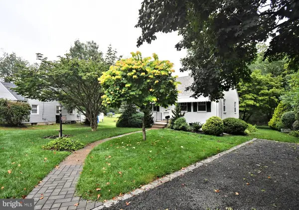 160 Crooked Billet Rd, HATBORO, PA 19040