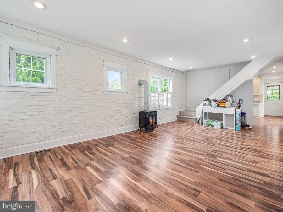 408 Summit Ave, Fort Washington, PA 19034 - Image #2