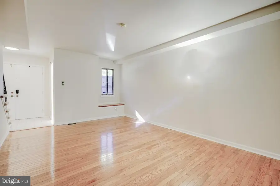 1401 Oak Cir, Lansdale, PA 19446 - Image #2