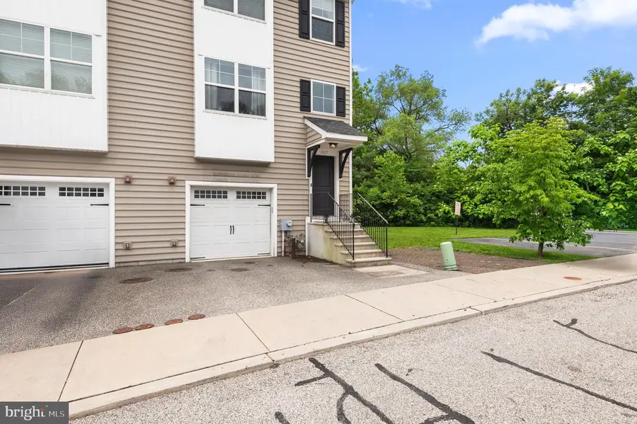 607 Apple St, Conshohocken, PA 19428 - Image #2