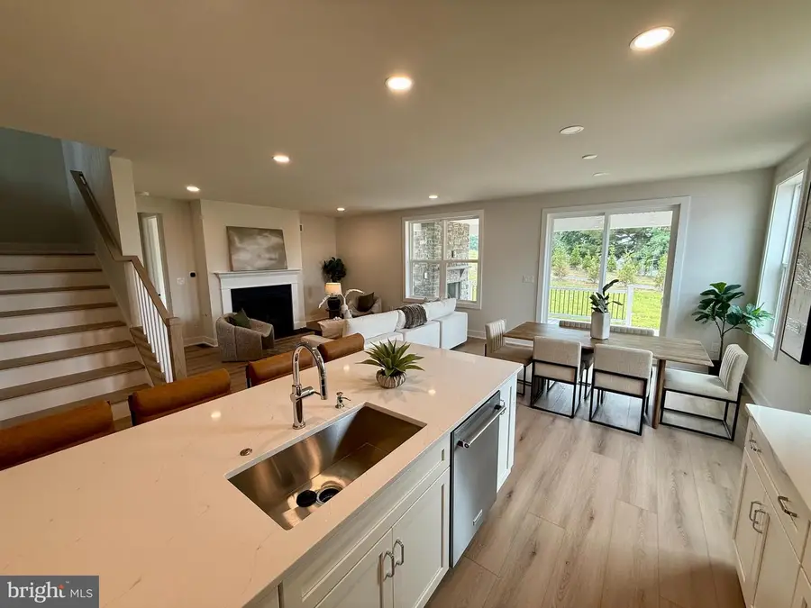 404 Emmitt Ct, Royersford, PA 19468 - Image #3