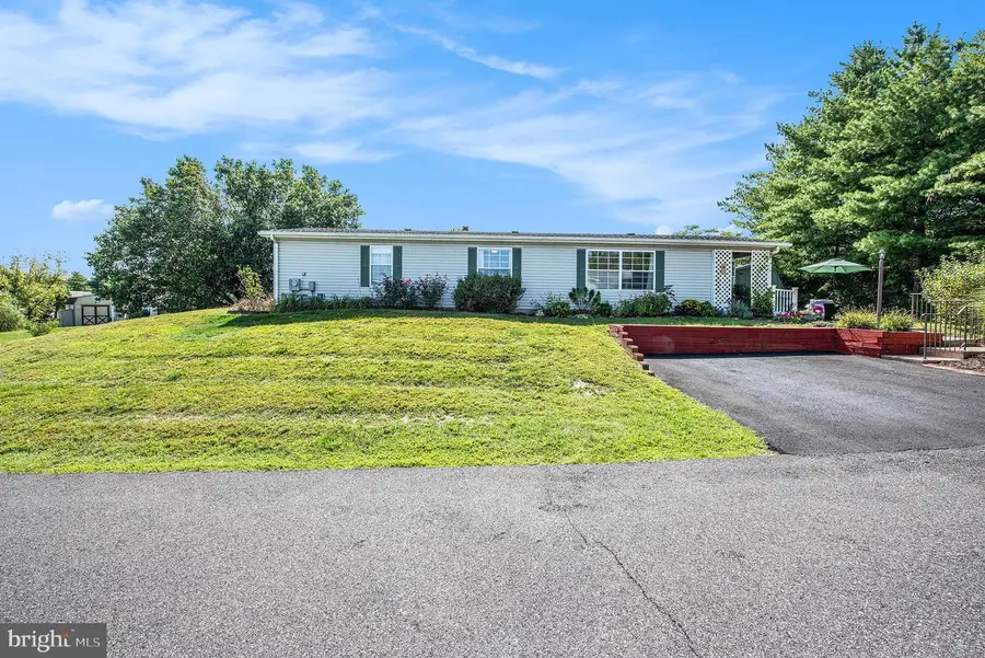 11 Elder Ct, Harleysville, PA 19438 - Image #2