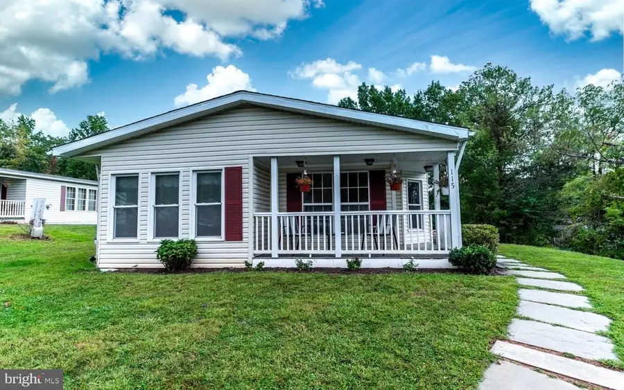 115 Deerfield Dr, Souderton, PA 18964 - Image #2