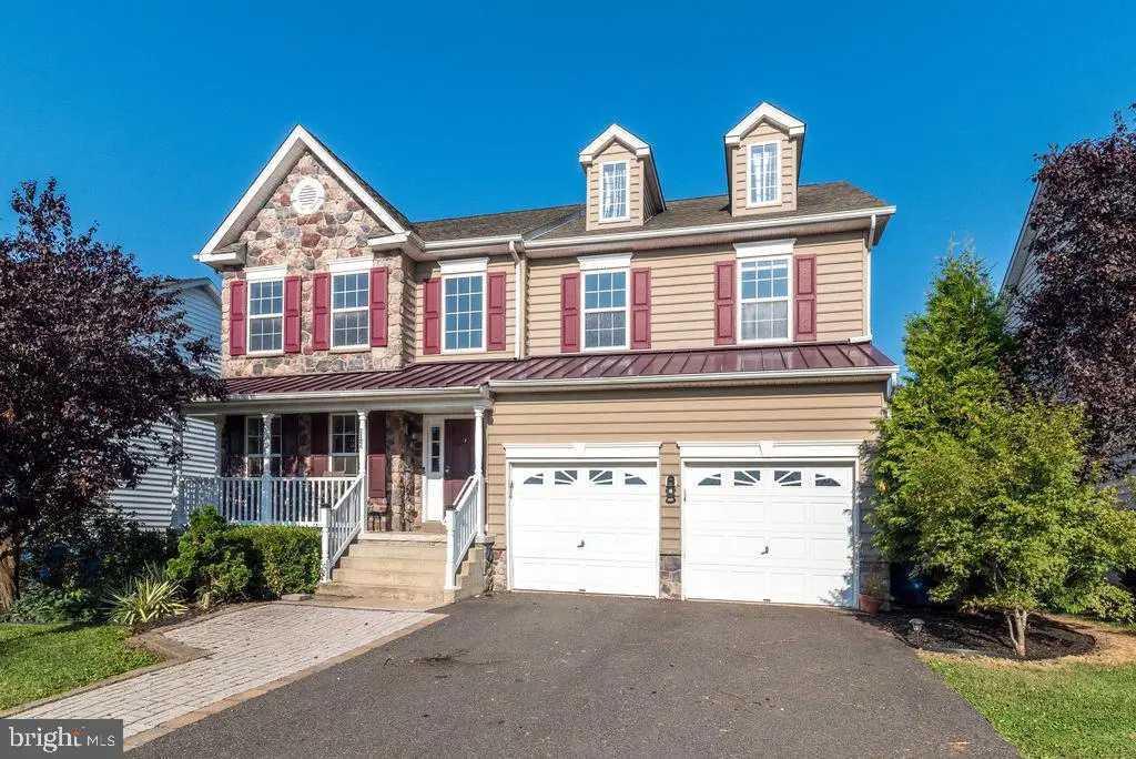 2124 Morgan Hill Dr, Pennsburg, PA 18073 - Image #1