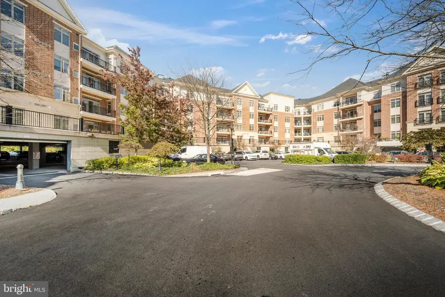 254 Carson Ter, Huntingdon Valley, PA 19006 - Image #2