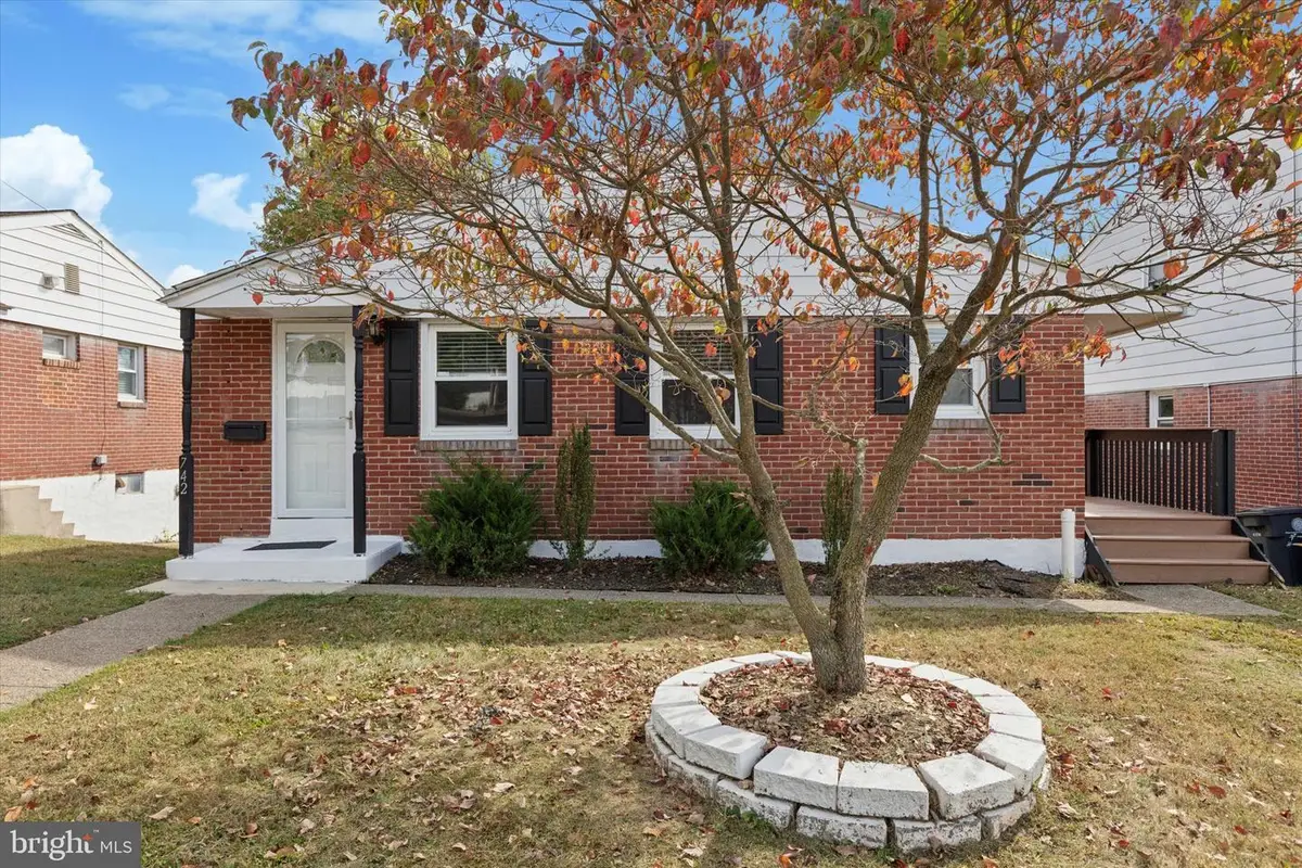 742 N Hanover St, Pottstown, PA 19464 - Image #1